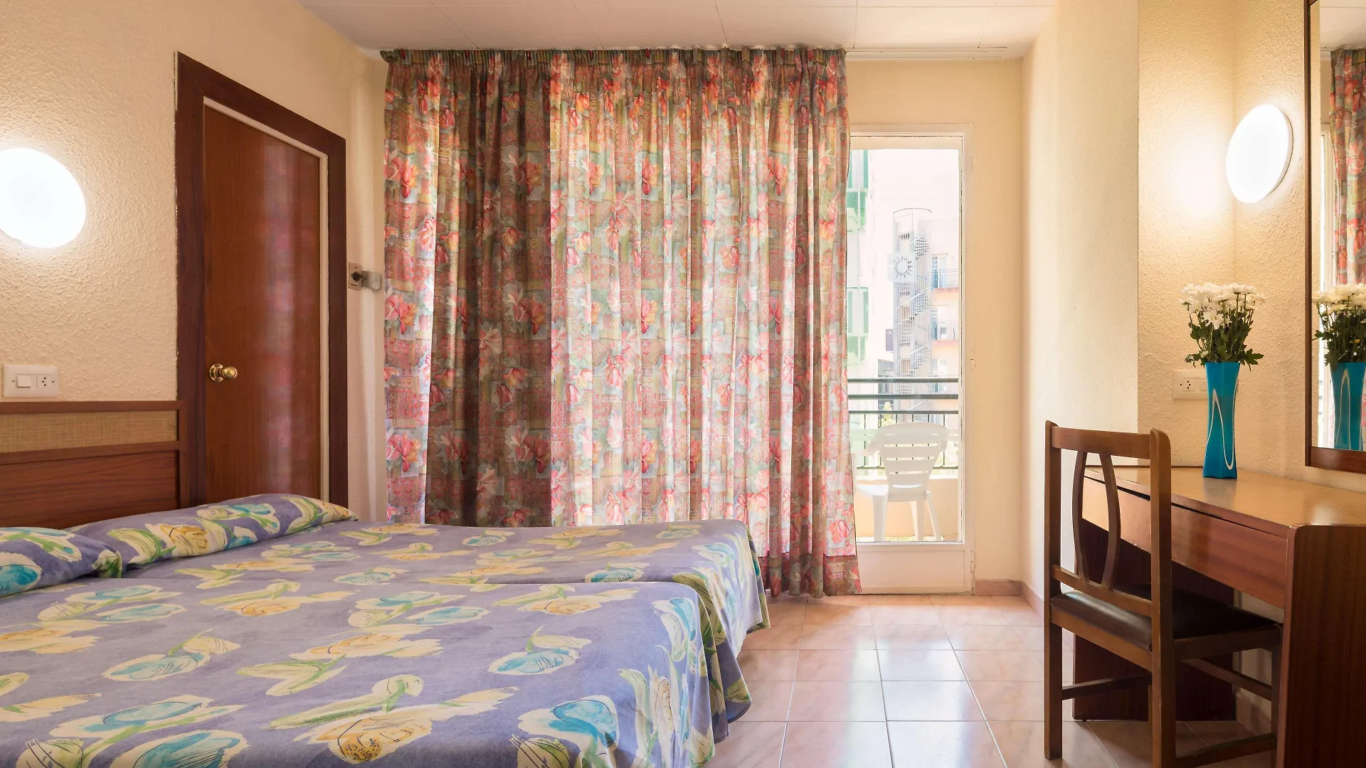 *** Hotel Htop Alexis #Htopenjoy Lloret de Mar Španělsko